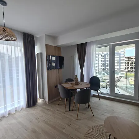 2 Prima Linie Alezzi Infinity Diamond Apartment
