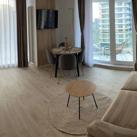 2 Prima Linie Alezzi Infinity Diamond Apartment